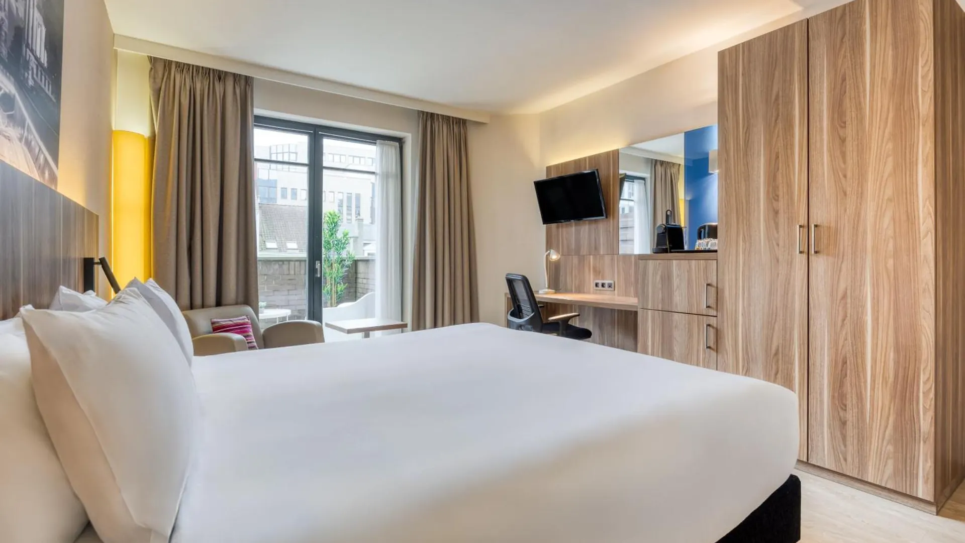 Holiday Inn Brussels Schuman By Ihg