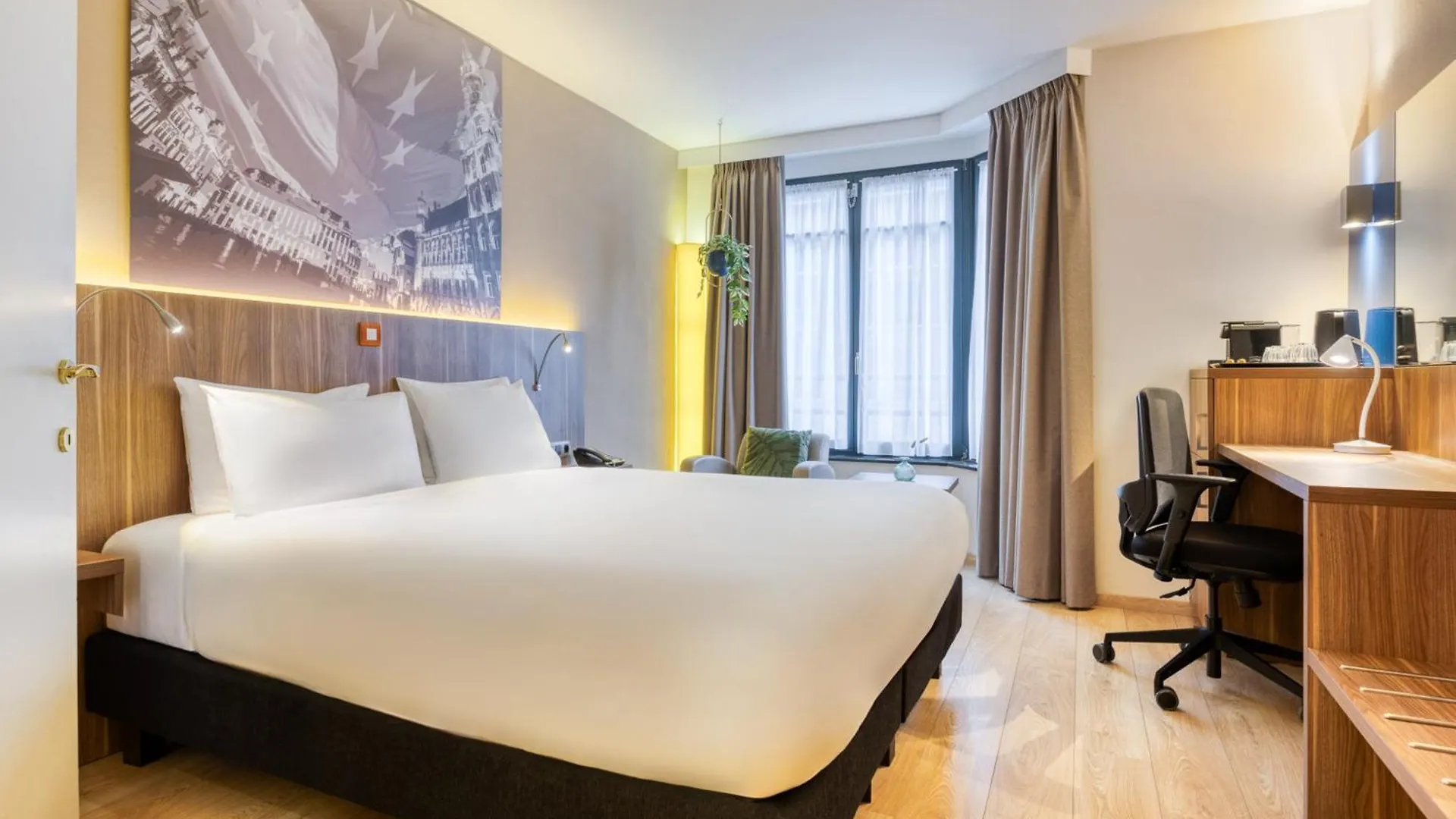 Holiday Inn Brussels Schuman By Ihg Hotel