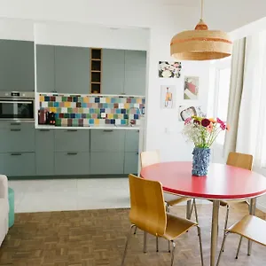Appartement Centrally Located Close To The