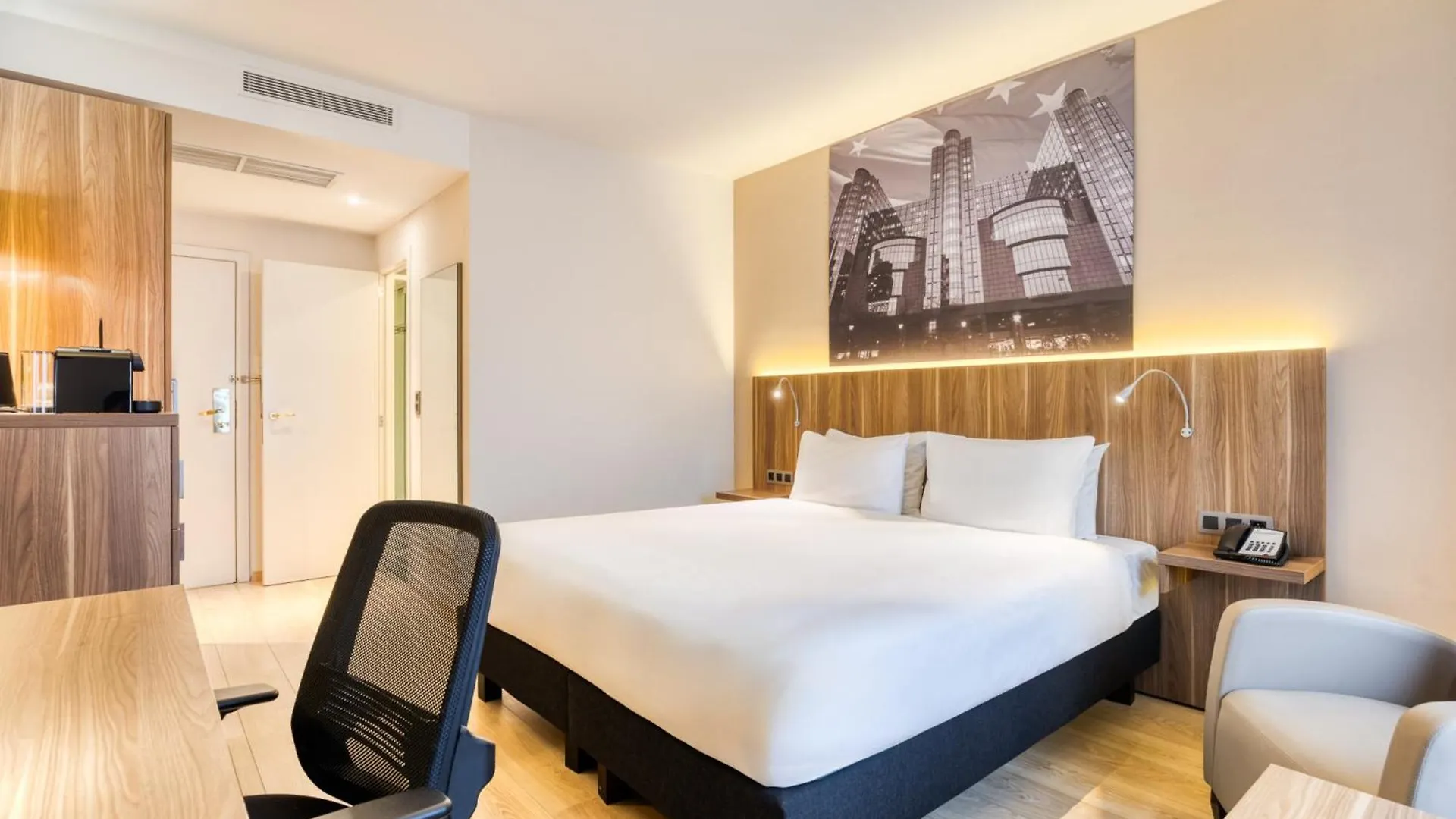 Holiday Inn Brussels Schuman By Ihg
