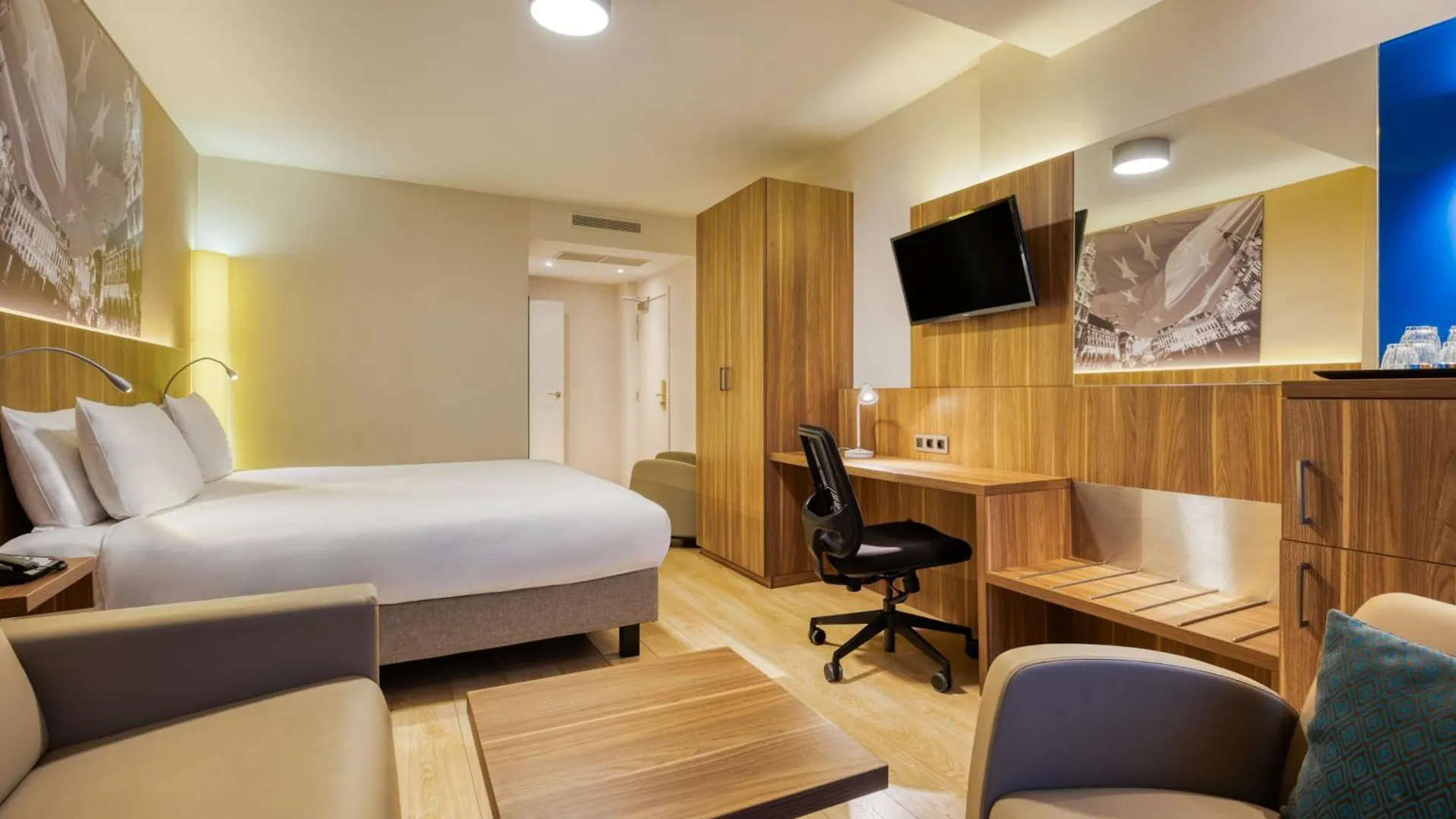 Holiday Inn Brussels Schuman By Ihg 4*,  Belgique