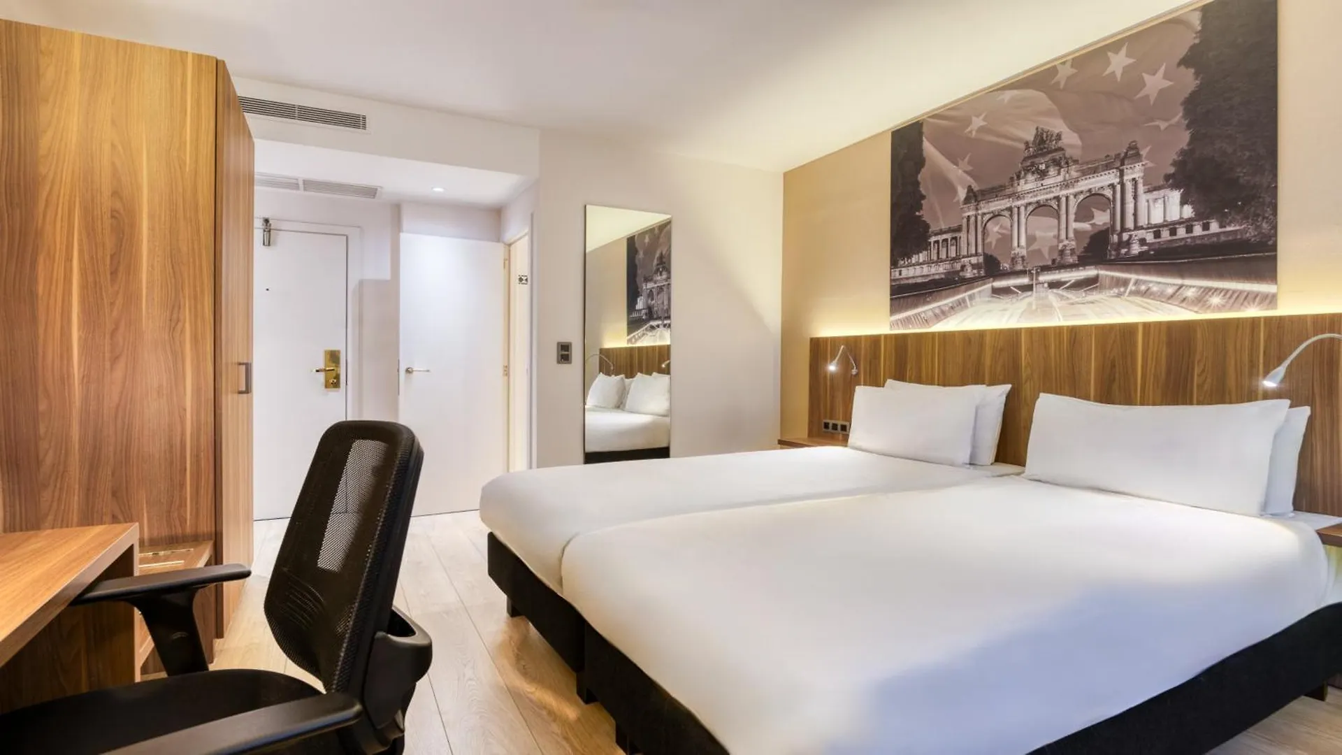 Hotel Holiday Inn Brussels Schuman By Ihg