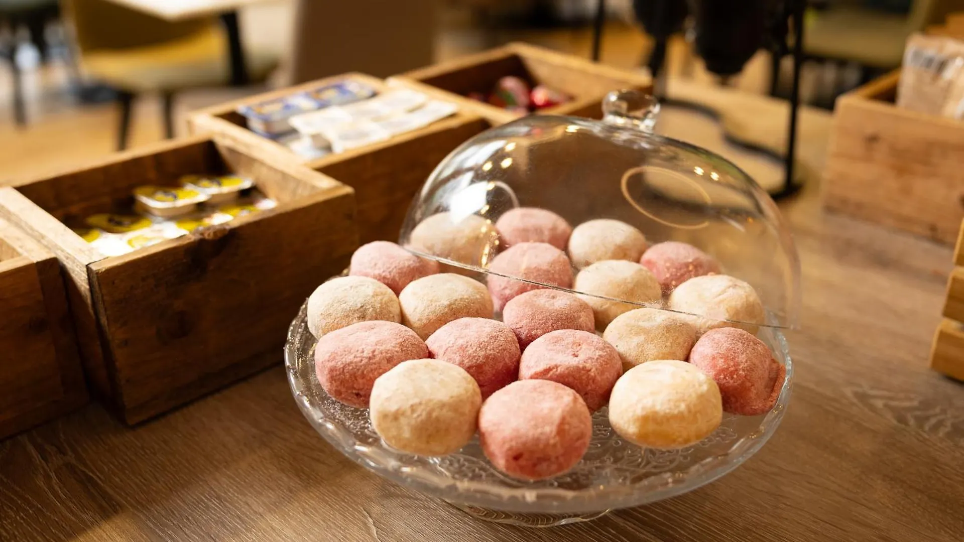 Hotel Holiday Inn Brussels Schuman By Ihg
